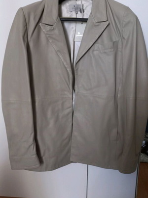 Leather jacket new size M beige unisex