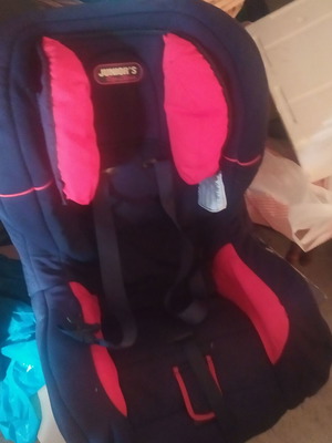 Junior's car seat used for 0-18 kg