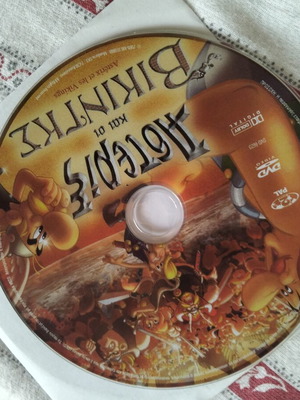 Children's DVD like new, dubbed animated movie