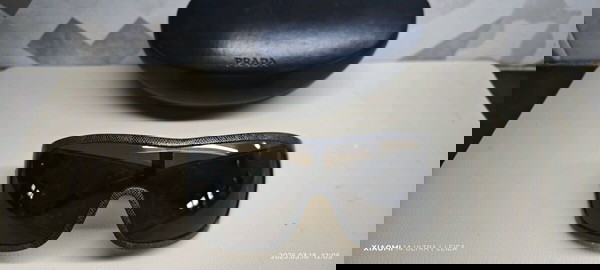 Prada γυαλιά ηλίου