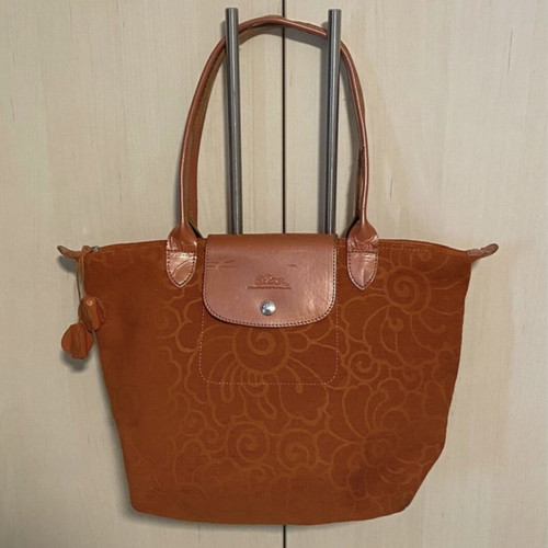 Longchamp orange tote bag shoulder used, soft velvet texture