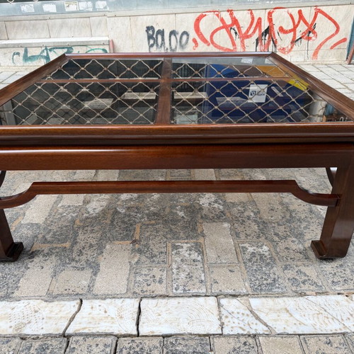 Saridis coffee table like new, size 1x1 and height 40cm