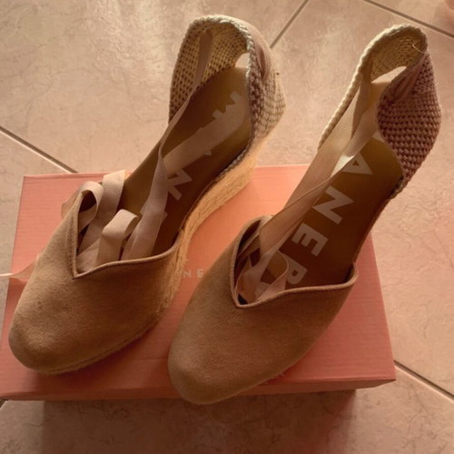 Manebi beige sandals size 40 like new