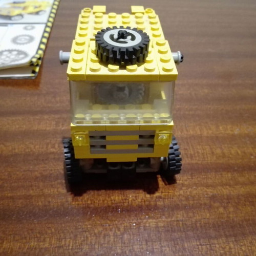 Lego 8020 complete used with assembly booklet