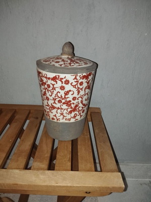 Ceramic decorative vase like new