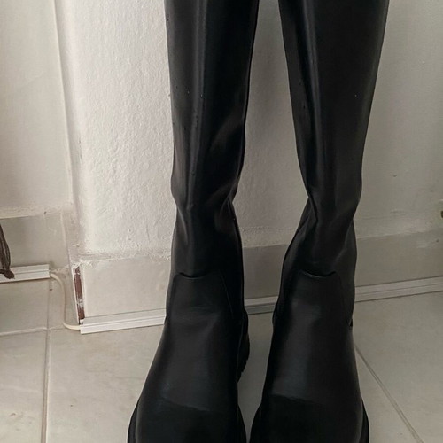 Luigi women's black boots like new size 39