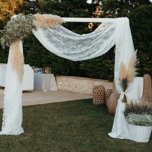 Wooden arch white 2m used