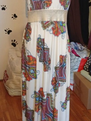Boho dress M like new, colorful with lace and gold details by Be You