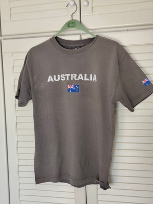 T-Shirt Australia μεταχειρισμένο, μέγεθος Medium, γκρι κοντομάνικο