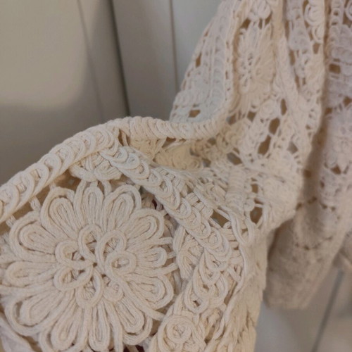 Zara knitted jacket cardigan no L like new, white