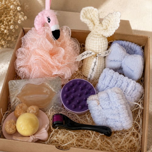 Pretty Moments Gift Box new girly self-care spa set