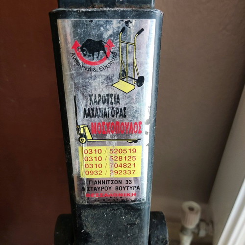 Pallet truck used 2,500 tons