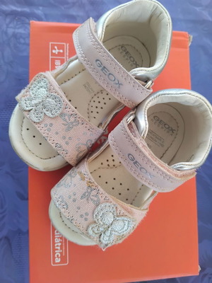 Geox sandals size 20 like new