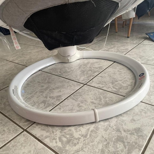 Munchkin Baby Swing like new without remote control