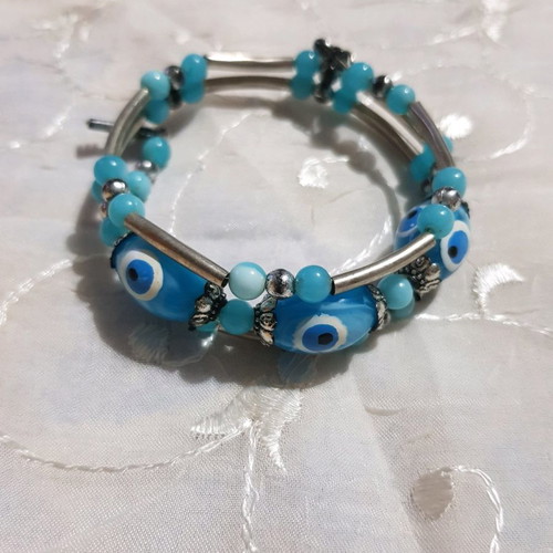 Bracelet with evil eye beads