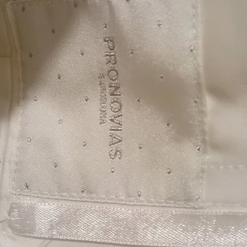Pronovias wedding dress like new, mermaid style with train, white, size XL