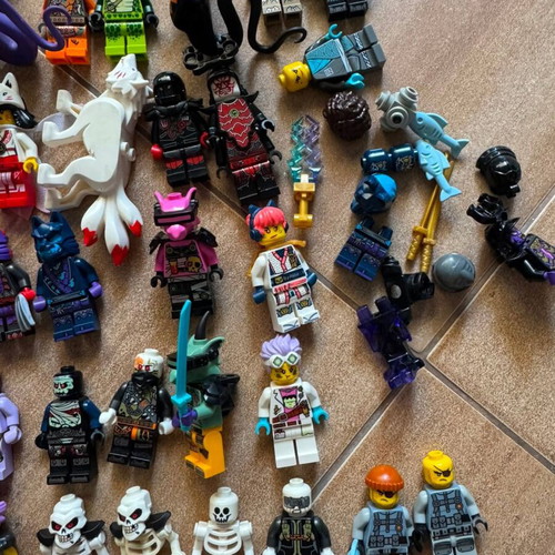 Lego Ninjago minifigure lot