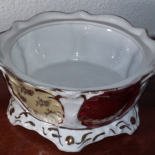 Bordeaux porcelain decorative collection used