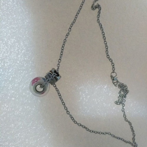 Mom Pendant Necklace with Murano Glass Bead like new