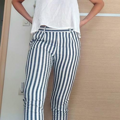 Striped linen pants with 2 tops set like new, size 40