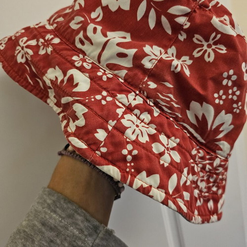 Reversible hat used, summer and cute