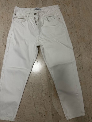 White Zara jeans like new, size 38