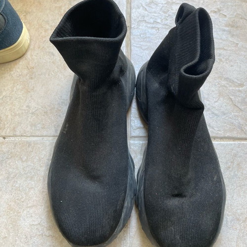 Sock shoes size 39 black like new