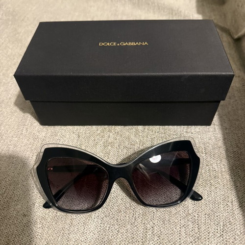 Dolce & Gabbana sunglasses like new, black