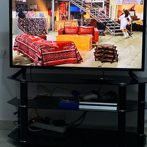 TV stand new, gold color