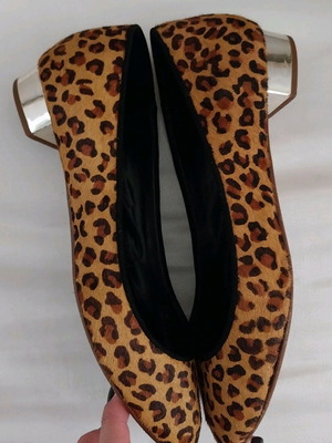 Zara ballerinas used with pony skin and champagne heel size 40
