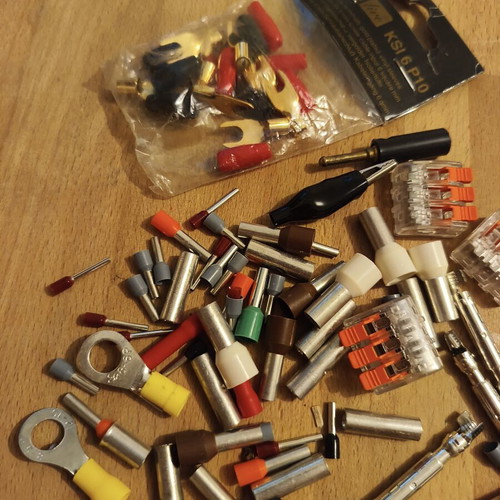 Electrical connectors pack