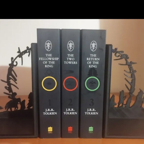 Lord Of The Rings book stand new