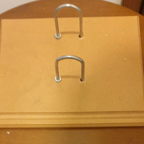 Desk calendar base in excellent condition