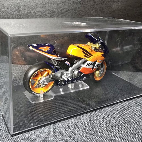 MotoGP Honda RC211V 2004 Alex Barros model 1:24 like new