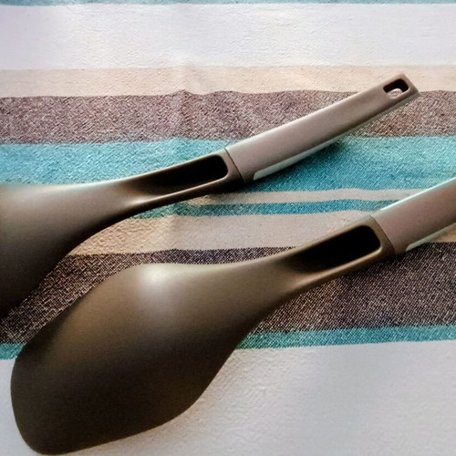 Set of two plastic spoons new and unused