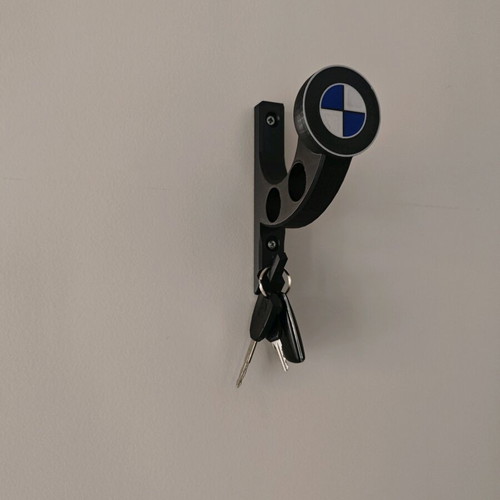 Helmet holder like new with BMW logo made of PLA plastic
