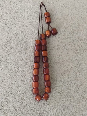 Komboloi resin worry beads like new, brown, 25 beads, 32 cm