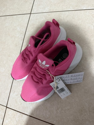 Adidas athletic shoes new, pink, size 39.5