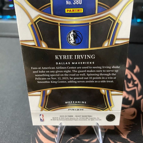 Kyrie Irving blue prizm Panini Select card new