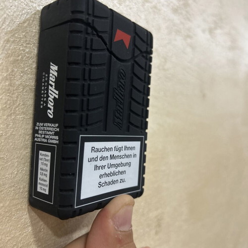 Marlboro F1 Limited Edition 2014 cigarette case, collector's item
