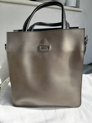 Women's shoulder bag used, gold