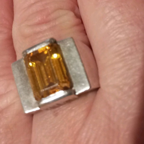 Silver 925 vintage ring with citrine stone like new