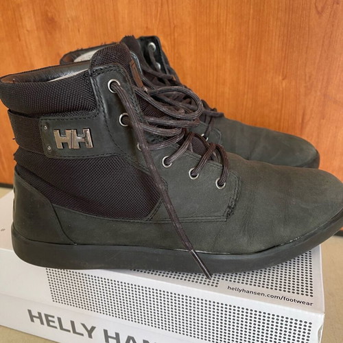 Μπότες Helly Hansen μεταχειρισμένες, αδιάβροχες, μέγεθος 43, μαύρες