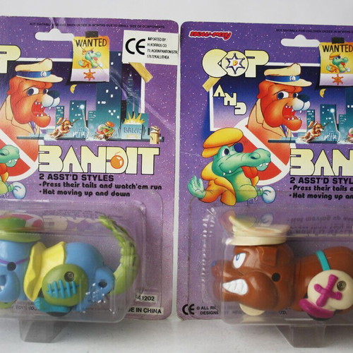 Vintage 1993 Moving Bandit Crocodile vs Dog New Ray Toys sealed, 2 pieces
