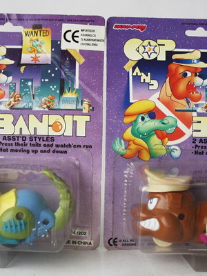 Vintage 1993 Moving Bandit Crocodile vs Dog New Ray Toys sealed, 2 pieces