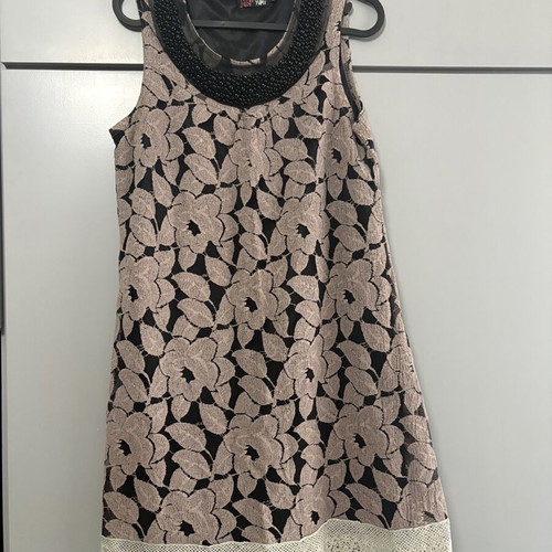 Yumi short dress medium/large with floral pattern and decorative collar like new