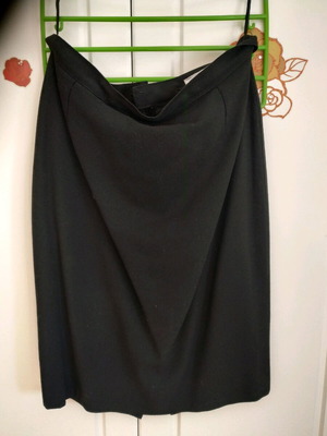 Forel skirt black timeless very good