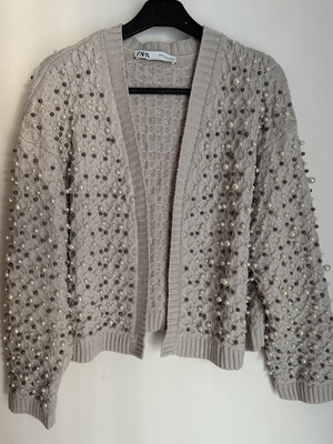Zara crop cardigan with white and silver pearls, pink