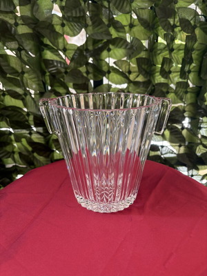 Crystal ice bucket with handles like new, 15x14 cm