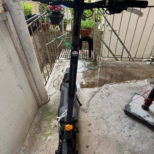 Ausom dt2 pro electric scooter like new